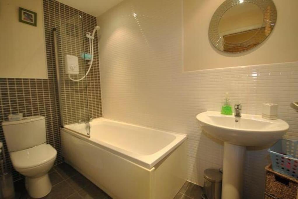 Executive 2 Bed 2 Bath - Free Parking Appartamento Glasgow Esterno foto